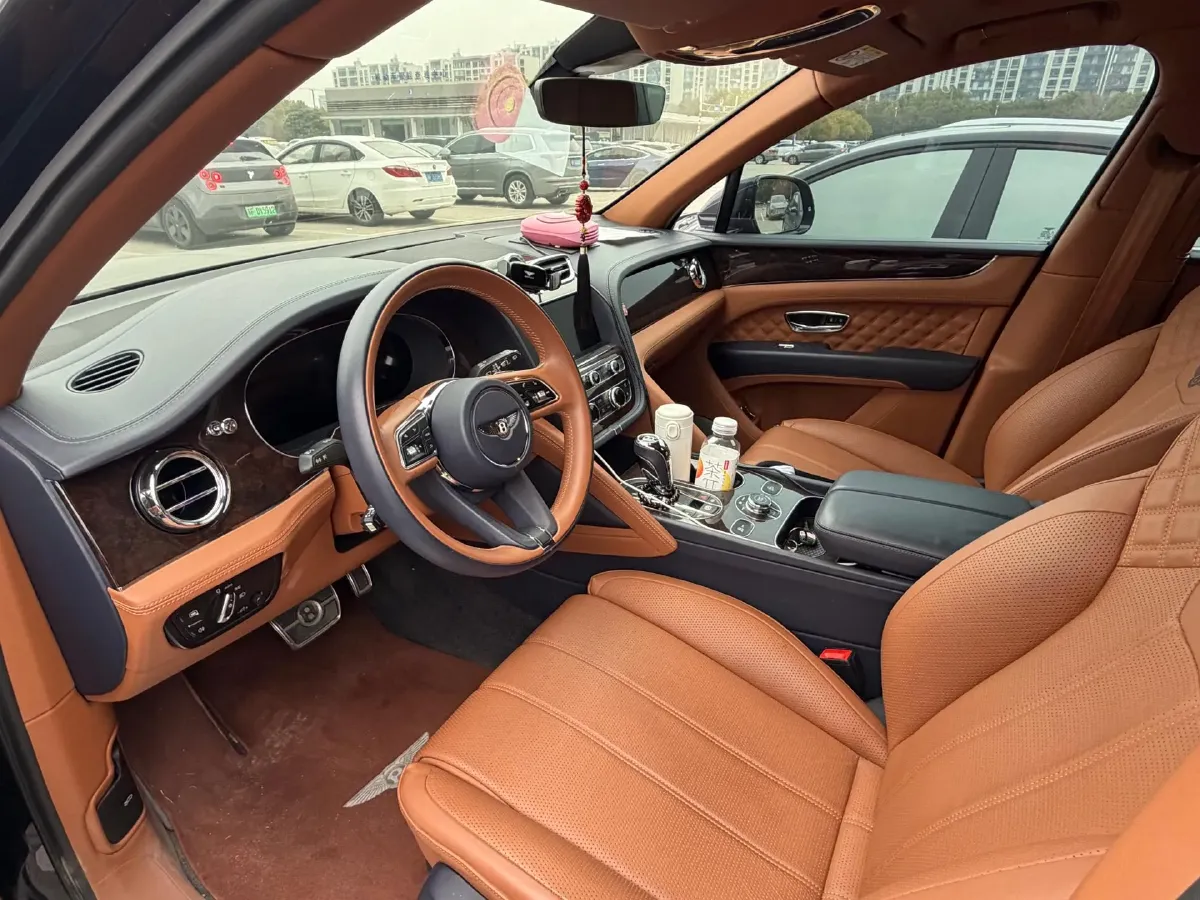 2021 Bentley Bentayga 3.0T 340HP V6 8AT PHEV 17.3KWH,autocango,china used car exporter,china ev exporter,chinese used car exporter,chinese used ev exporter