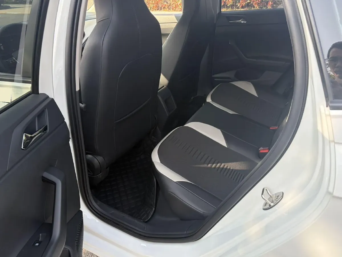 2023 Volkswagen Polo 1.5L 113HP L4 6AT,autocango,china used car exporter,china ev exporter,chinese used car exporter,chinese used ev exporter