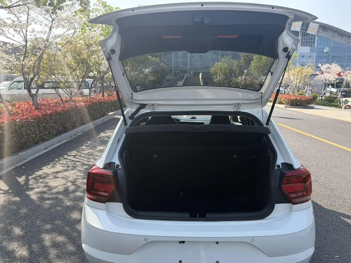 2023 Volkswagen Polo 1.5L 113HP L4 6AT,autocango,china used car exporter,china ev exporter,chinese used car exporter,chinese used ev exporter