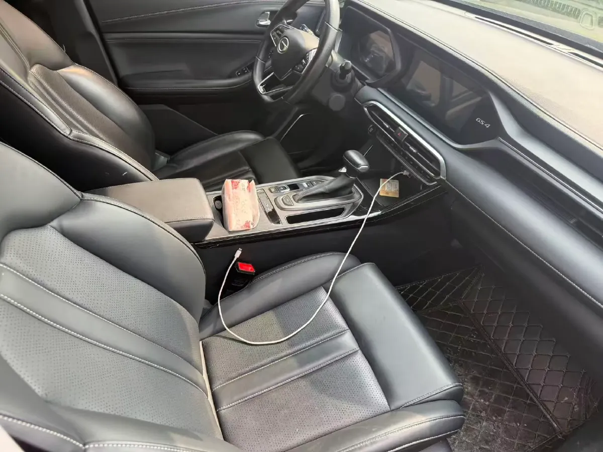 2021 GAC Trumpchi GS4 1.5T 169HP L4 6AT,autocango,china used car exporter,china ev exporter,chinese used car exporter,chinese used ev exporter