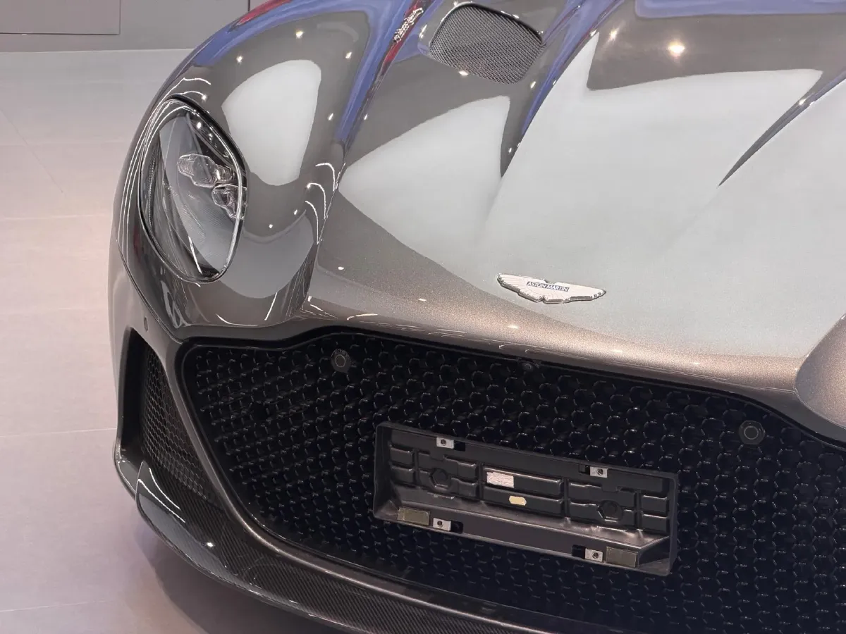 2019 Aston Martin DBS 5.2T 725HP V12 8AT,autocango,china used car exporter,china ev exporter,chinese used car exporter,chinese used ev exporter