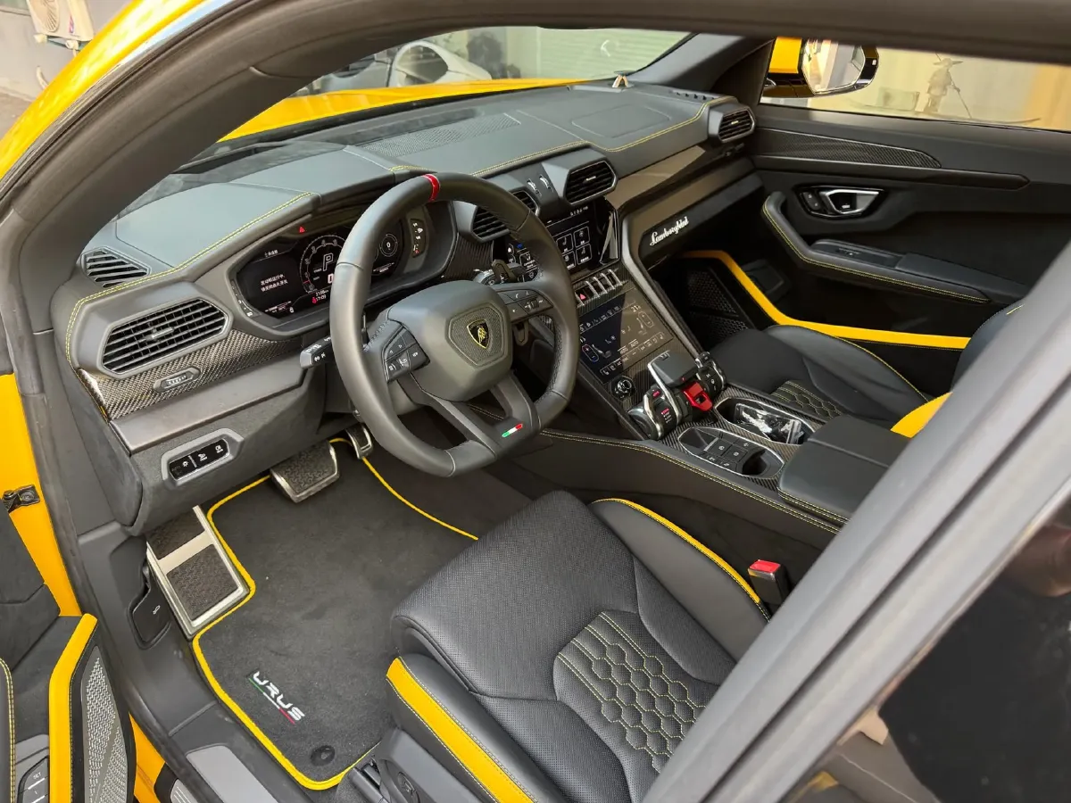 2022 Lamborghini Urus 4.0T 641HP V8 8AT,autocango,china used car exporter,china ev exporter,chinese used car exporter,chinese used ev exporter