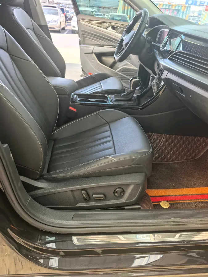 2023 Volkswagen Passat 1.4T 150HP L4 7DCT,autocango,china used car exporter,china ev exporter,chinese used car exporter,chinese used ev exporter