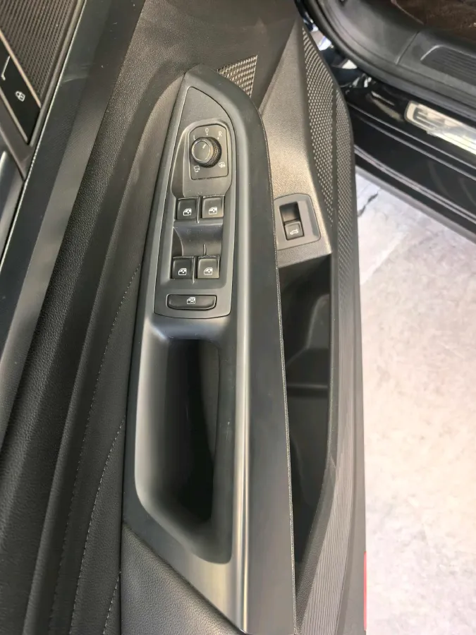 2023 Volkswagen Passat 1.4T 150HP L4 7DCT,autocango,china used car exporter,china ev exporter,chinese used car exporter,chinese used ev exporter