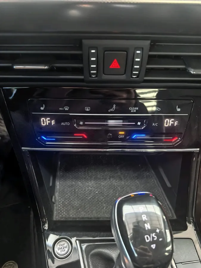 2023 Volkswagen Passat 1.4T 150HP L4 7DCT,autocango,china used car exporter,china ev exporter,chinese used car exporter,chinese used ev exporter