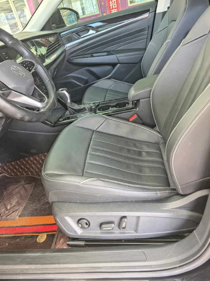 2023 Volkswagen Passat 1.4T 150HP L4 7DCT,autocango,china used car exporter,china ev exporter,chinese used car exporter,chinese used ev exporter