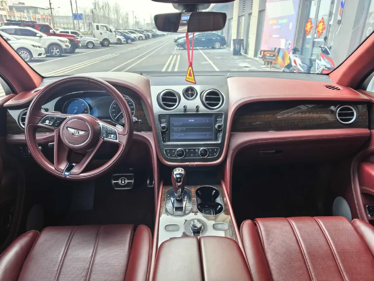 2019 Bentley Bentayga 3.0T 340HP V6 8AT PHEV 17.3KWH,autocango,china used car exporter,china ev exporter,chinese used car exporter,chinese used ev exporter