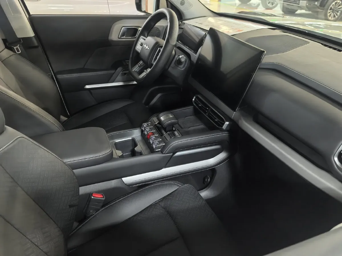 2025 FangChengBao Tai 3 BEV,autocango,china used car exporter,china ev exporter,chinese used car exporter,chinese used ev exporter