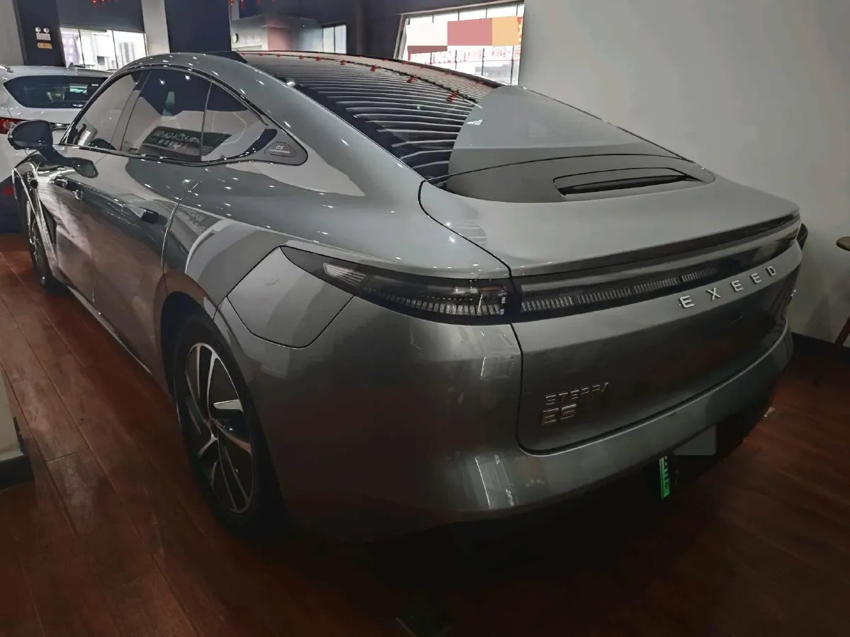2025 Exceed Sterra ES REEV 156HP REEV 34.7KWH,autocango,china used car exporter,china ev exporter,chinese used car exporter,chinese used ev exporter