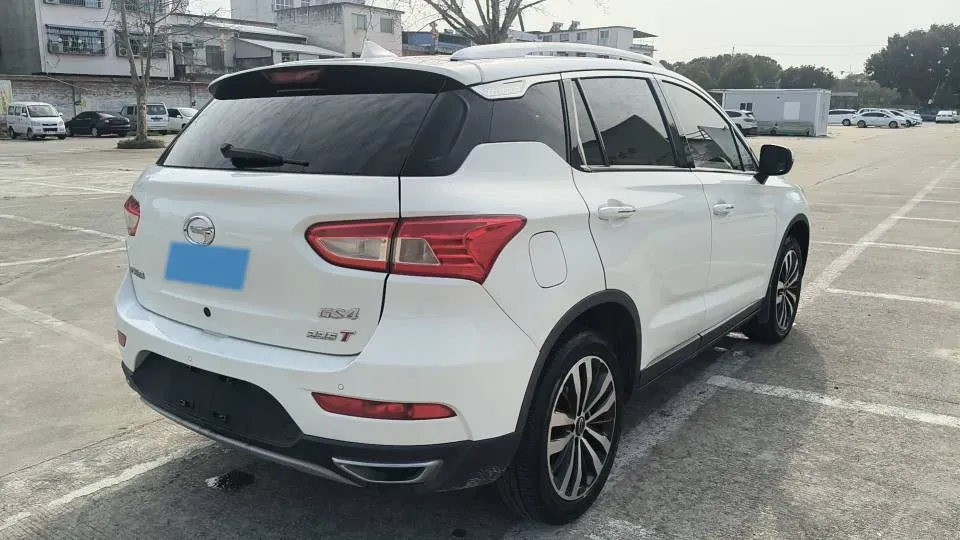 2017 GAC Trumpchi GS4 1.5T 152HP L4 5MT,autocango,china used car exporter,china ev exporter,chinese used car exporter,chinese used ev exporter