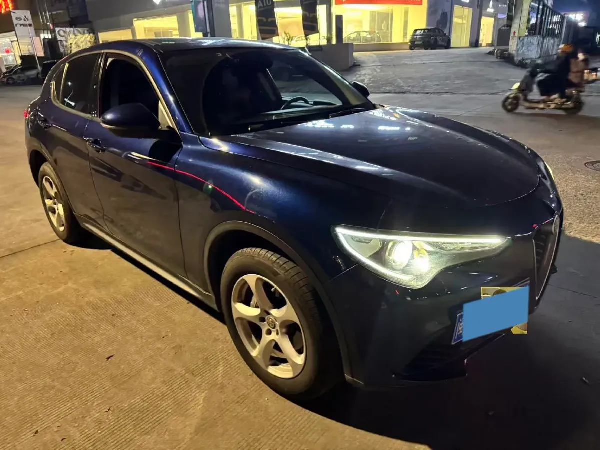 2017 Jaguar XE 2.0T 240HP L4 8AT,autocango,china used car exporter,china ev exporter,chinese used car exporter,chinese used ev exporter