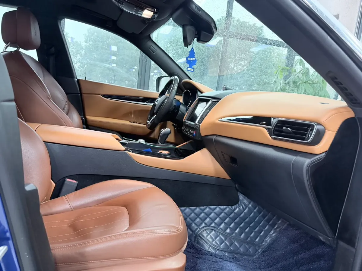 2018 Maserati Levante 3.0T 350HP V6 8AT,autocango,china used car exporter,china ev exporter,chinese used car exporter,chinese used ev exporter