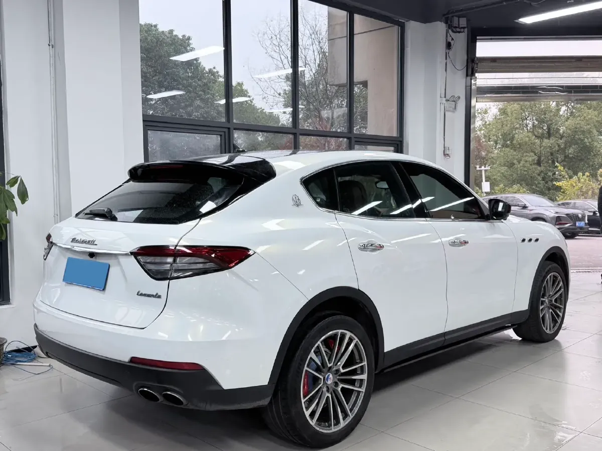 2018 Maserati Levante 3.0T 350HP V6 8AT,autocango,china used car exporter,china ev exporter,chinese used car exporter,chinese used ev exporter