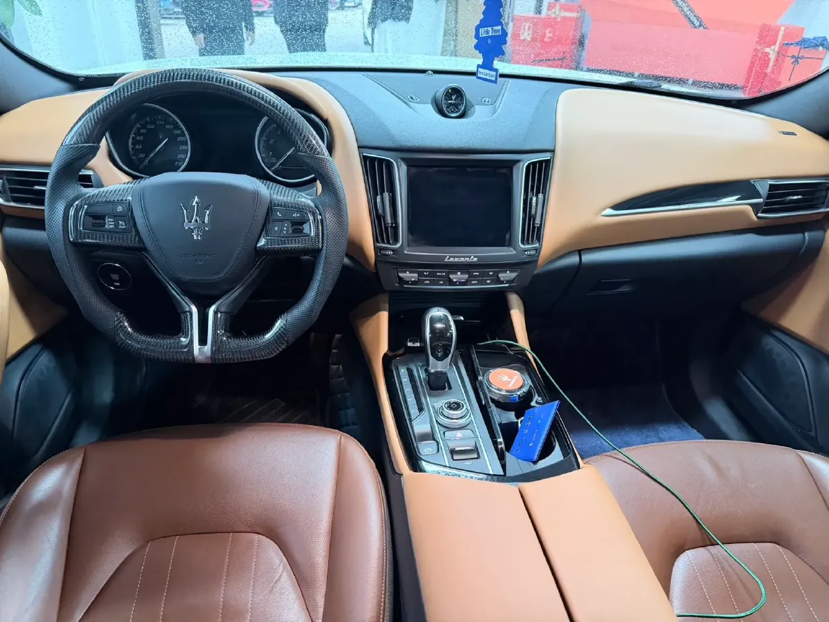 2018 Maserati Levante 3.0T 350HP V6 8AT,autocango,china used car exporter,china ev exporter,chinese used car exporter,chinese used ev exporter
