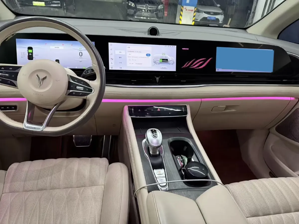 2022 Voyah Dream 1.5T 136HP L4 PHEV 25.57KWH,autocango,china used car exporter,china ev exporter,chinese used car exporter,chinese used ev exporter