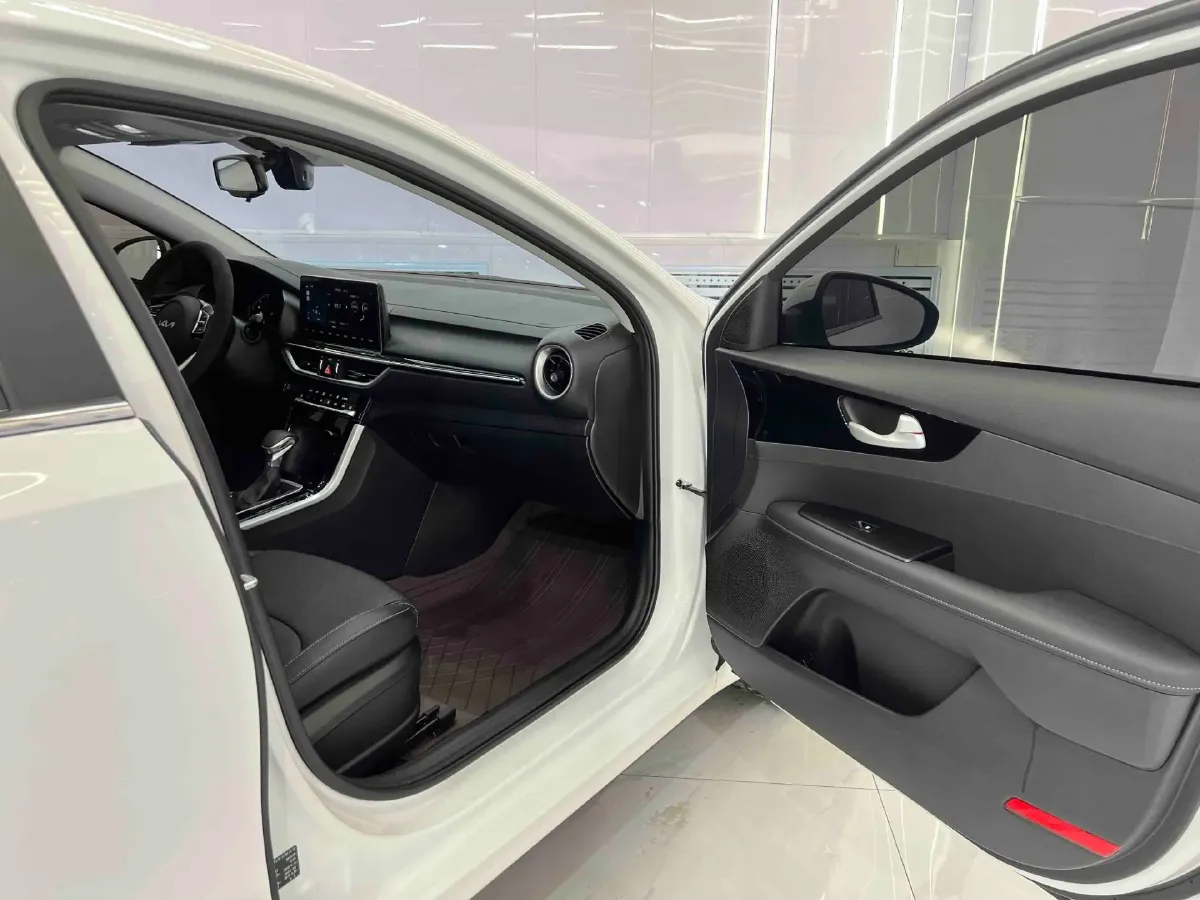 2021 Kia K3 1.5L 115HP L4 CVT,autocango,china used car exporter,china ev exporter,chinese used car exporter,chinese used ev exporter