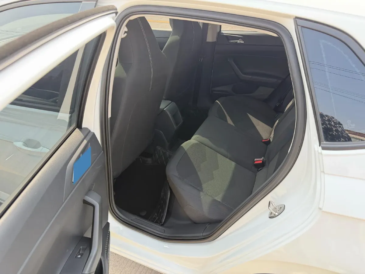 2023 Volkswagen Polo 1.5L 113HP L4 6AT,autocango,china used car exporter,china ev exporter,chinese used car exporter,chinese used ev exporter