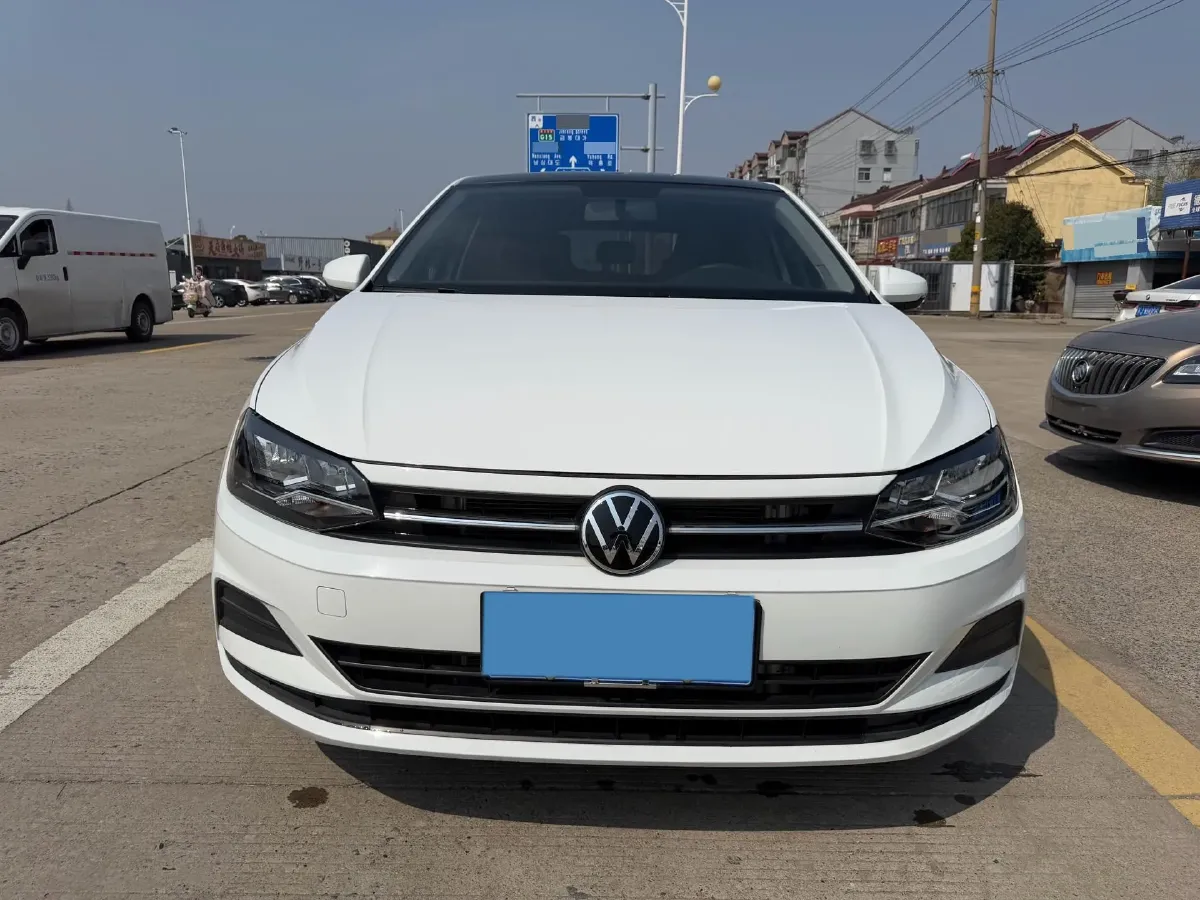 2023 Volkswagen Polo 1.5L 113HP L4 6AT,autocango,china used car exporter,china ev exporter,chinese used car exporter,chinese used ev exporter