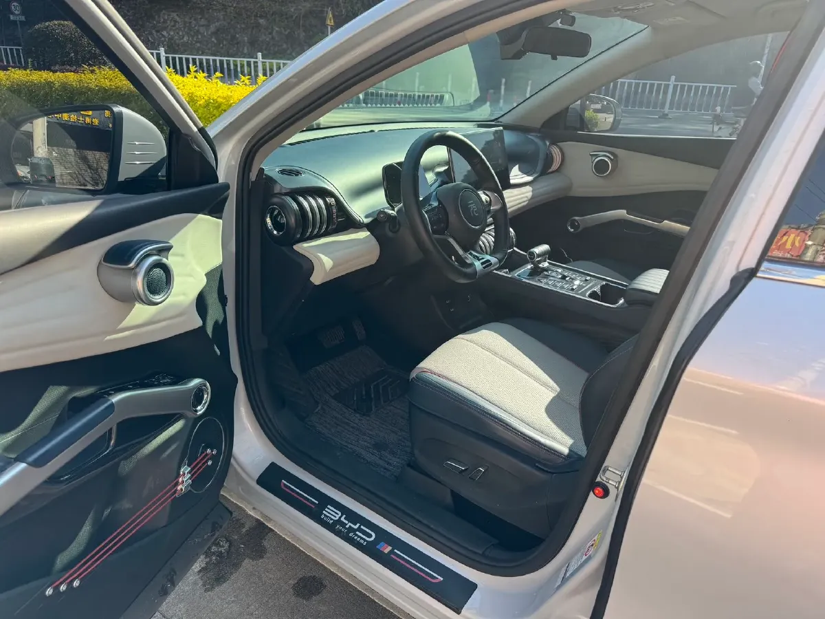 2022 Hycan Z03 BEV 64.23KWH,autocango,china used car exporter,china ev exporter,chinese used car exporter,chinese used ev exporter