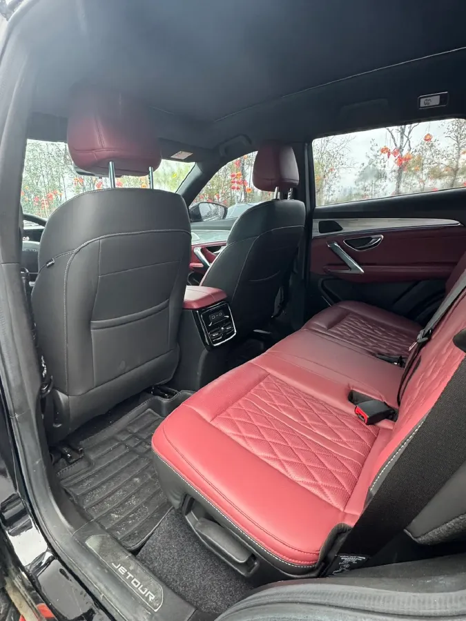 2023 Jetour X70 Plus 1.6T 197HP L4 7DCT,autocango,china used car exporter,china ev exporter,chinese used car exporter,chinese used ev exporter