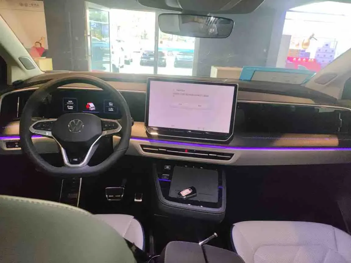 2021 Volkswagen Talagon 2.0T 186HP L4 7DCT,autocango,china used car exporter,china ev exporter,chinese used car exporter,chinese used ev exporter