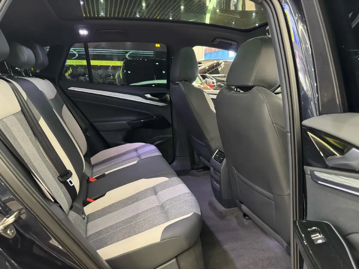 2024 Volkswagen ID.4 Crozz BEV 55.7KWH,autocango,china used car exporter,china ev exporter,chinese used car exporter,chinese used ev exporter