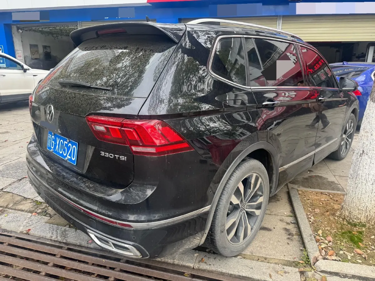 2024 Volkswagen Tiguan L 2.0T 186HP L4 7DCT,autocango,china used car exporter,china ev exporter,chinese used car exporter,chinese used ev exporter