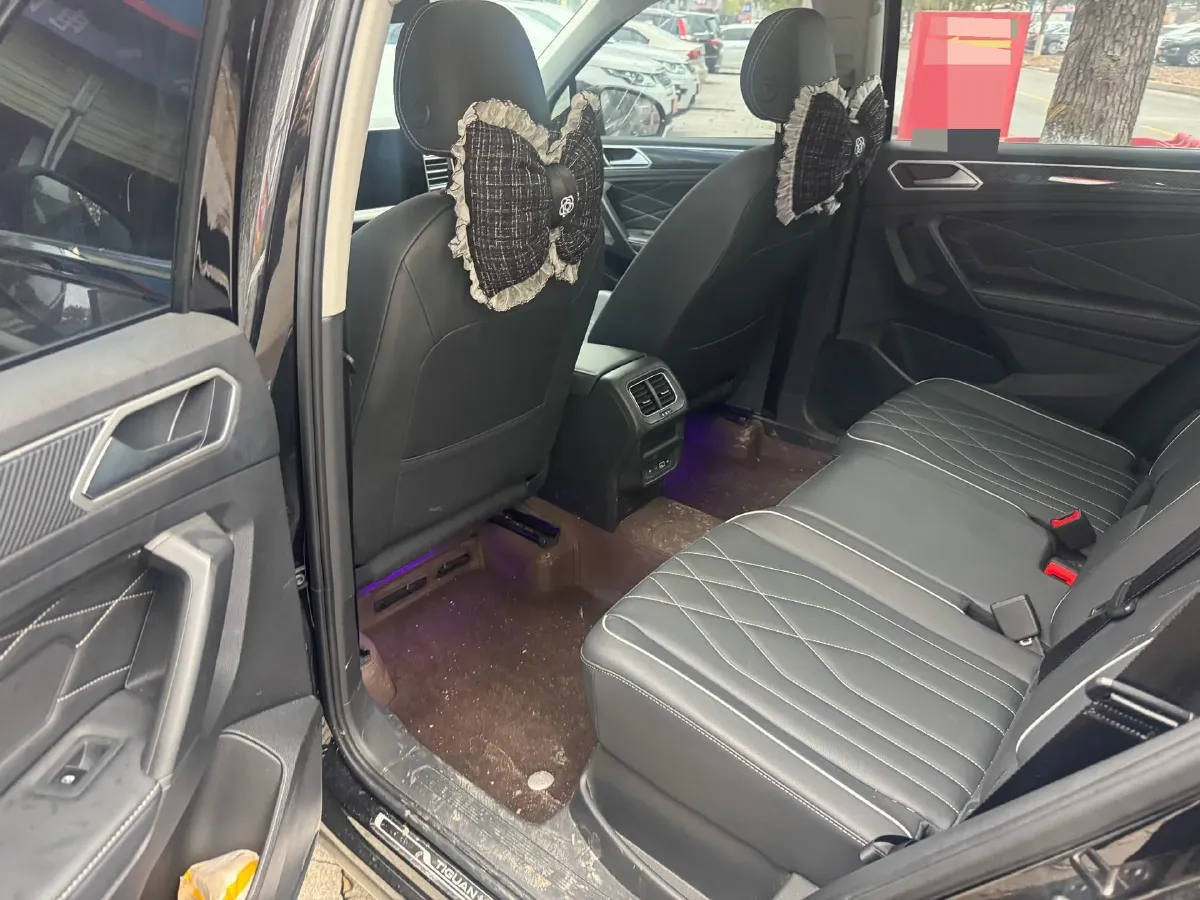 2024 Volkswagen Tiguan L 2.0T 186HP L4 7DCT,autocango,china used car exporter,china ev exporter,chinese used car exporter,chinese used ev exporter