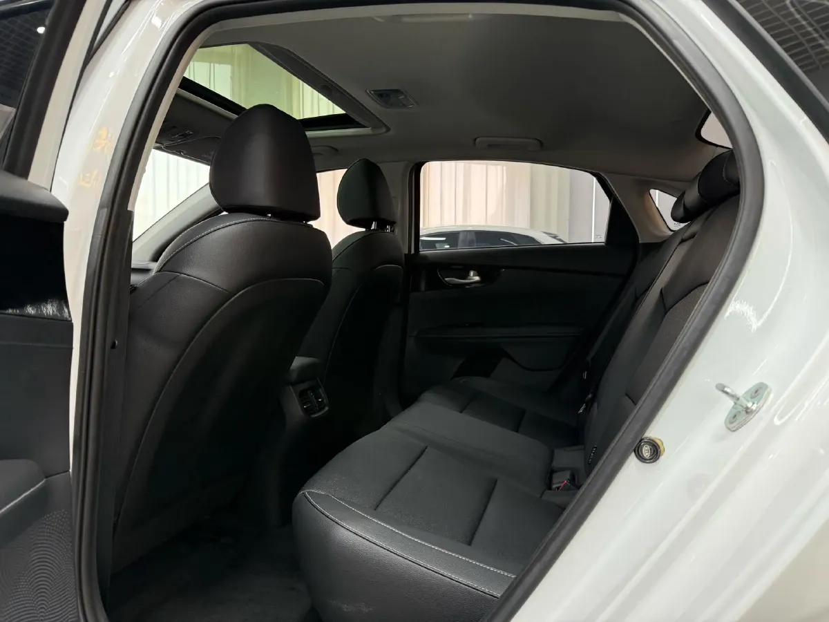 2021 Kia K3 1.5L 115HP L4 CVT,autocango,china used car exporter,china ev exporter,chinese used car exporter,chinese used ev exporter