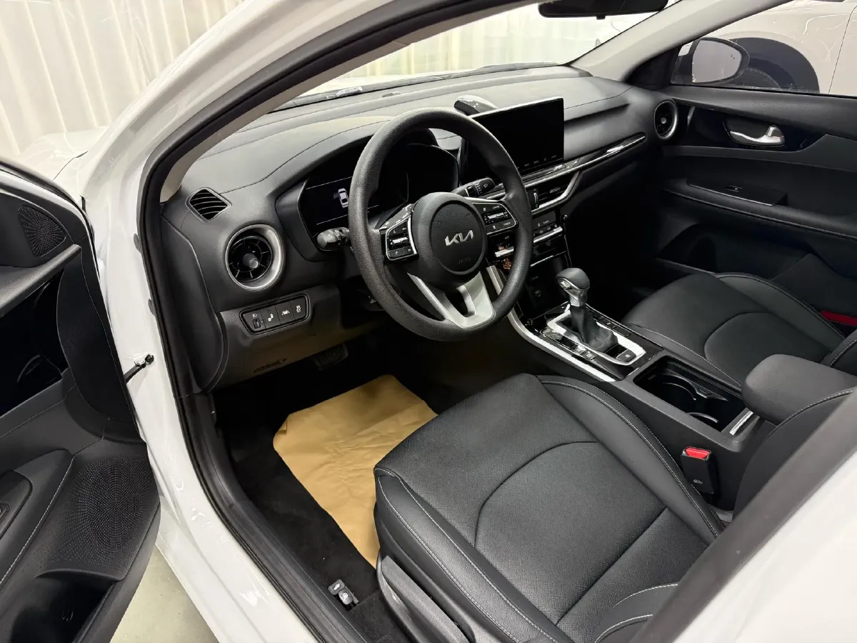 2021 Kia K3 1.5L 115HP L4 CVT,autocango,china used car exporter,china ev exporter,chinese used car exporter,chinese used ev exporter