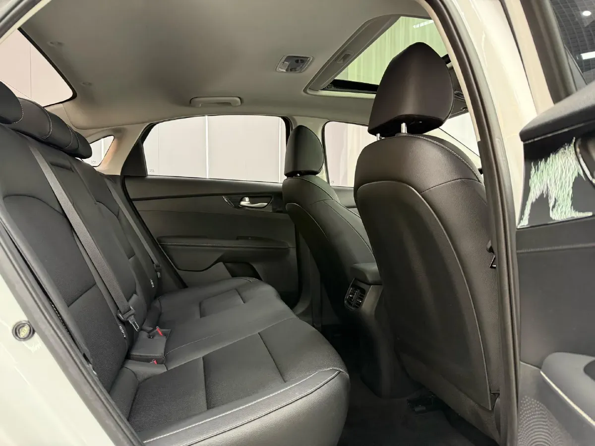 2021 Kia K3 1.5L 115HP L4 CVT,autocango,china used car exporter,china ev exporter,chinese used car exporter,chinese used ev exporter