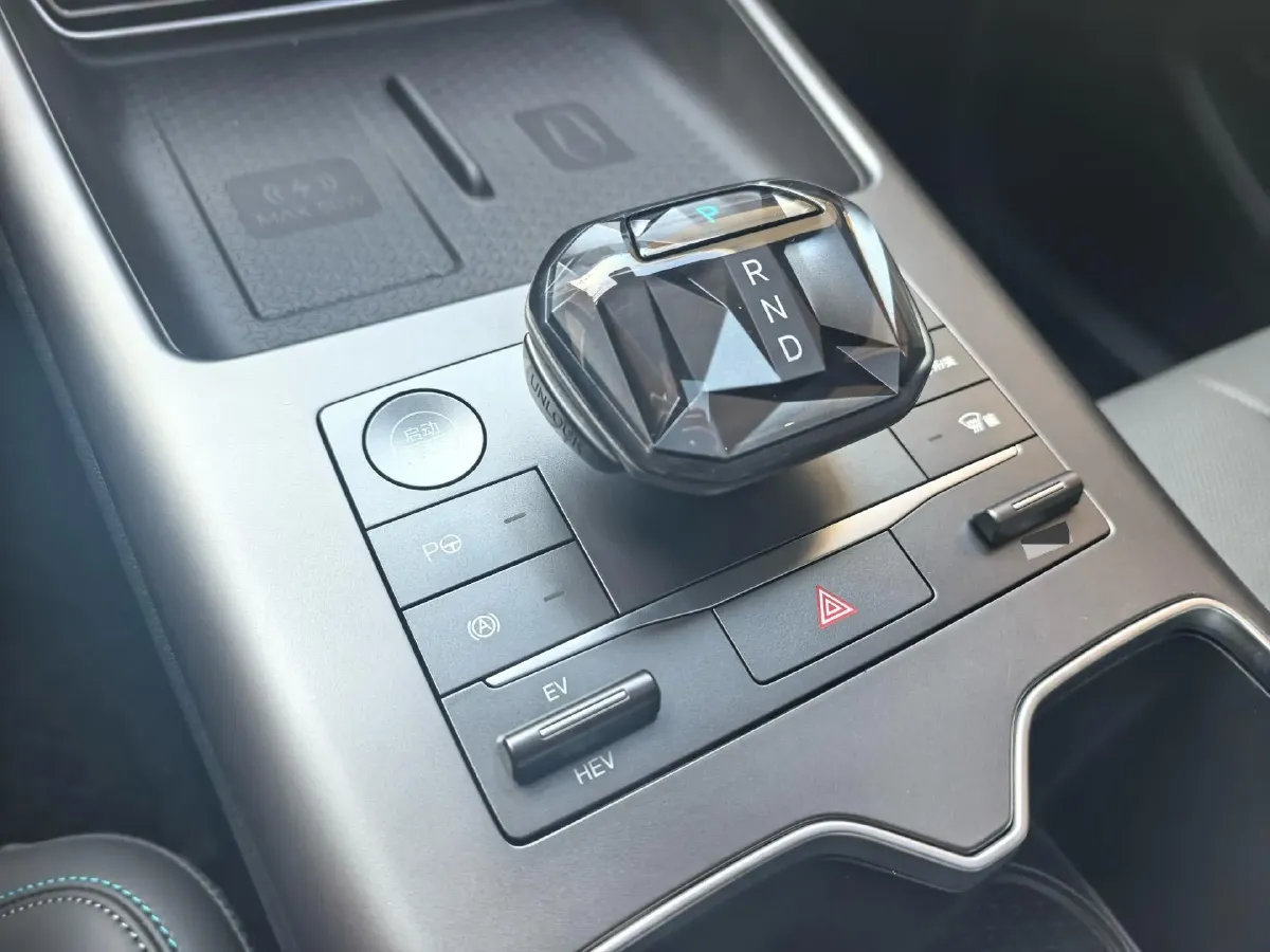 2025 BYD Song Pro 1.5L 101HP L4 E-CVT PHEV 18.3KWH,autocango,china used car exporter,china ev exporter,chinese used car exporter,chinese used ev exporter