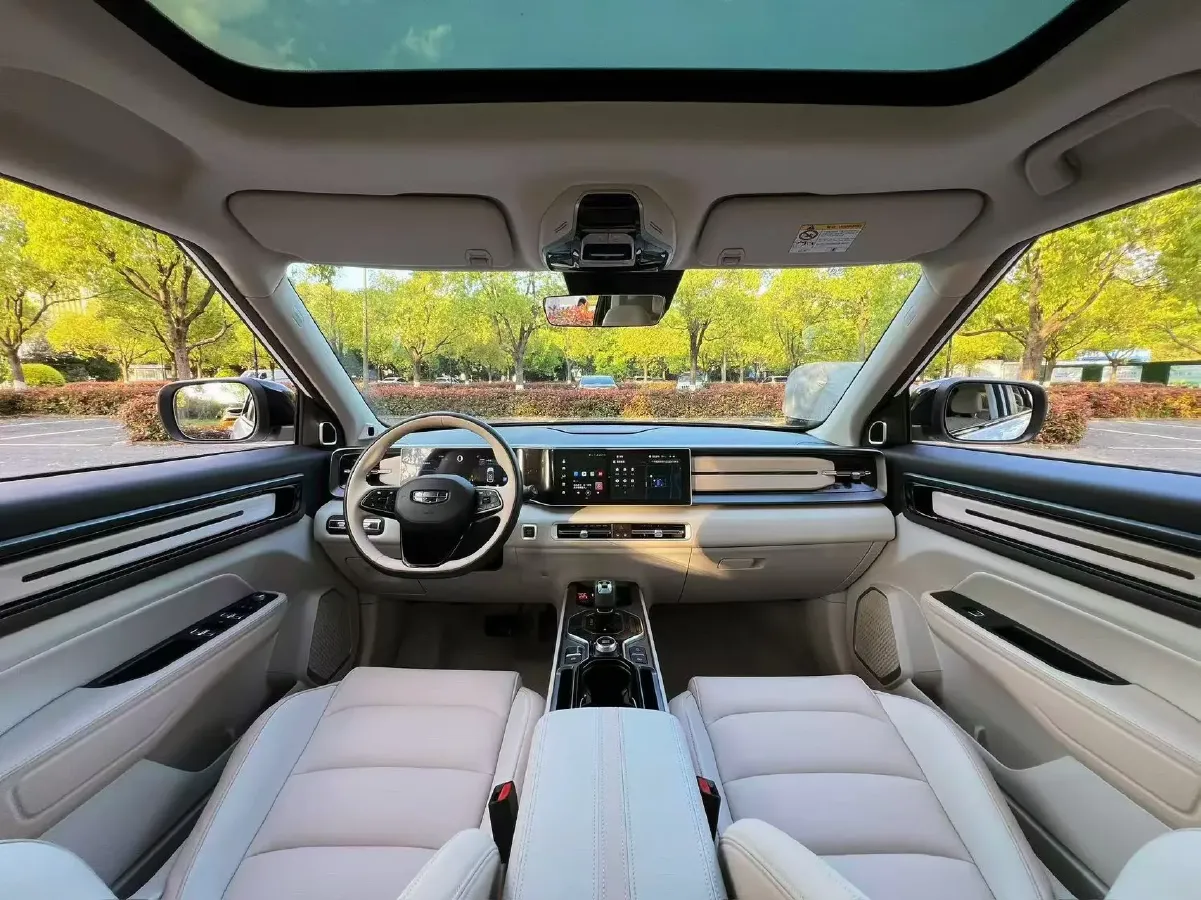 2023 Geely ICON 1.5T 181HP L4 7DCT,autocango,china used car exporter,china ev exporter,chinese used car exporter,chinese used ev exporter