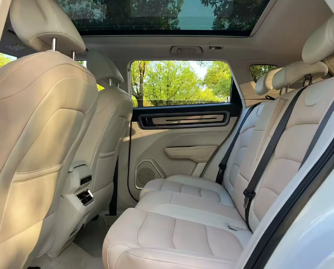 2023 Geely ICON 1.5T 181HP L4 7DCT,autocango,china used car exporter,china ev exporter,chinese used car exporter,chinese used ev exporter