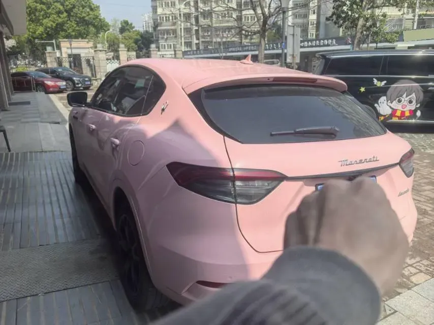 2022 Maserati Levante 2.0T 330HP L4 8AT,autocango,china used car exporter,china ev exporter,chinese used car exporter,chinese used ev exporter