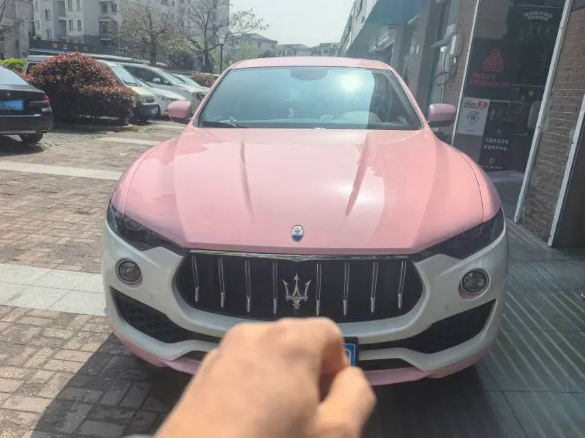 2022 Maserati Levante 2.0T 330HP L4 8AT,autocango,china used car exporter,china ev exporter,chinese used car exporter,chinese used ev exporter