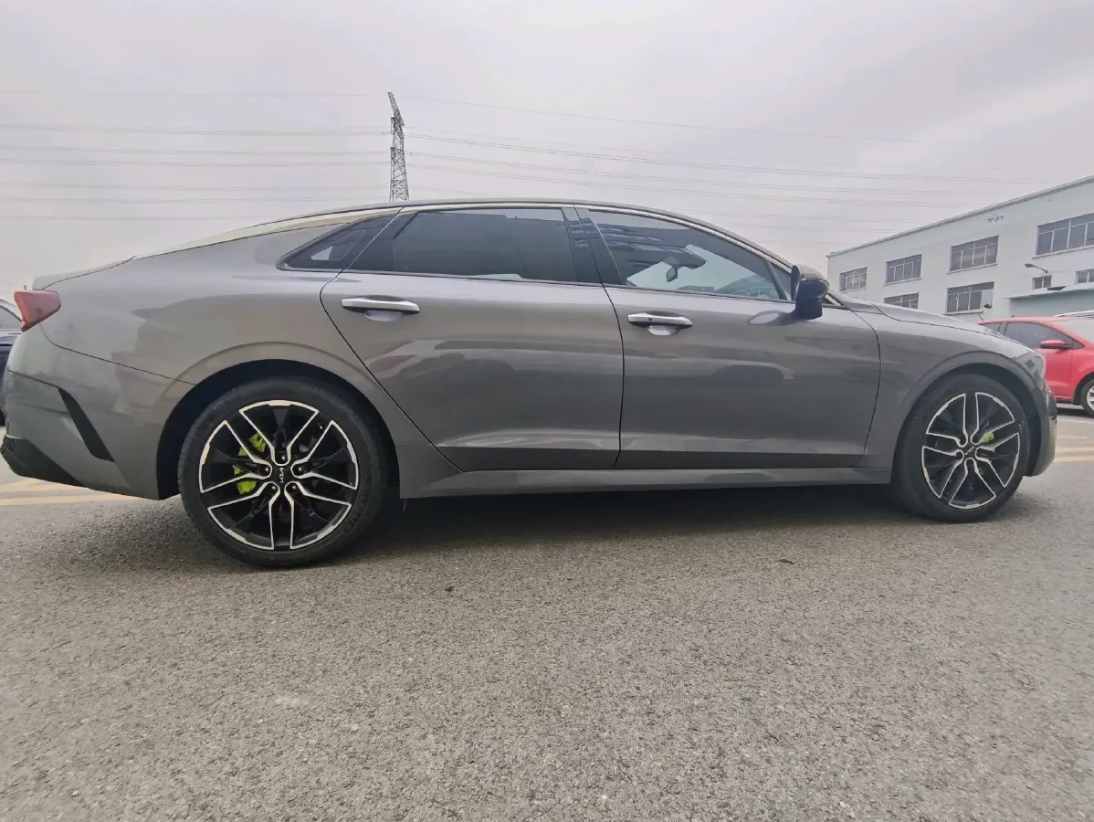 2021 Kia K5 2.0T 240HP L4 8AT,autocango,china used car exporter,china ev exporter,chinese used car exporter,chinese used ev exporter