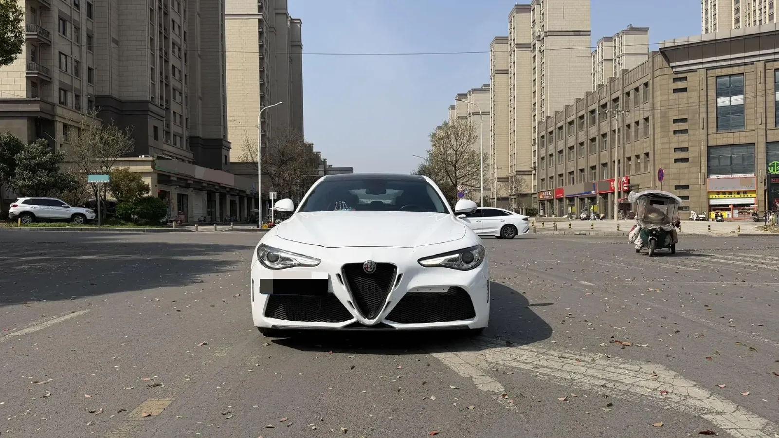 2017 Alfa Romeo Giulia 2.0T 200HP L4 8AT,autocango,china used car exporter,china ev exporter,chinese used car exporter,chinese used ev exporter