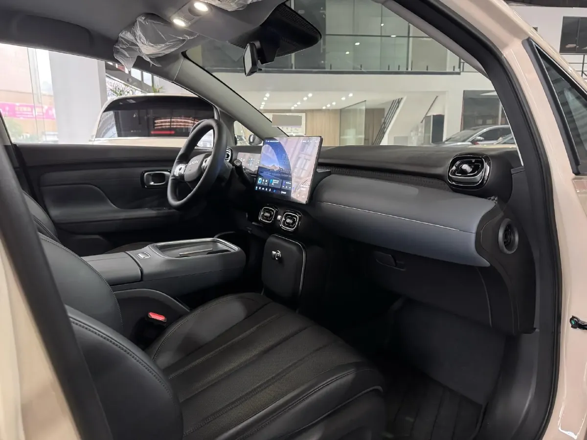 2025 Aion AION UT BEV 44.257/44.12/44.133KWH,autocango,china used car exporter,china ev exporter,chinese used car exporter,chinese used ev exporter