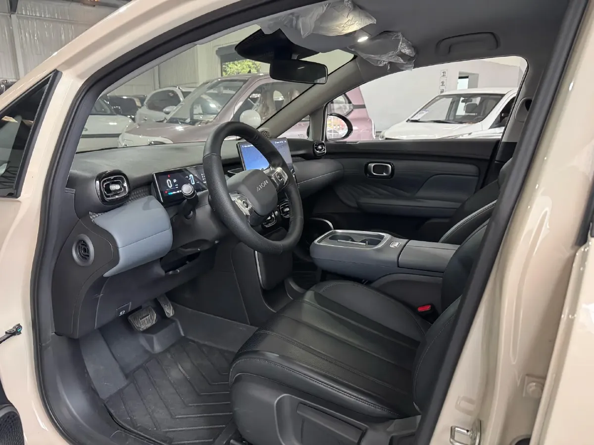 2025 Aion AION UT BEV 44.257/44.12/44.133KWH,autocango,china used car exporter,china ev exporter,chinese used car exporter,chinese used ev exporter