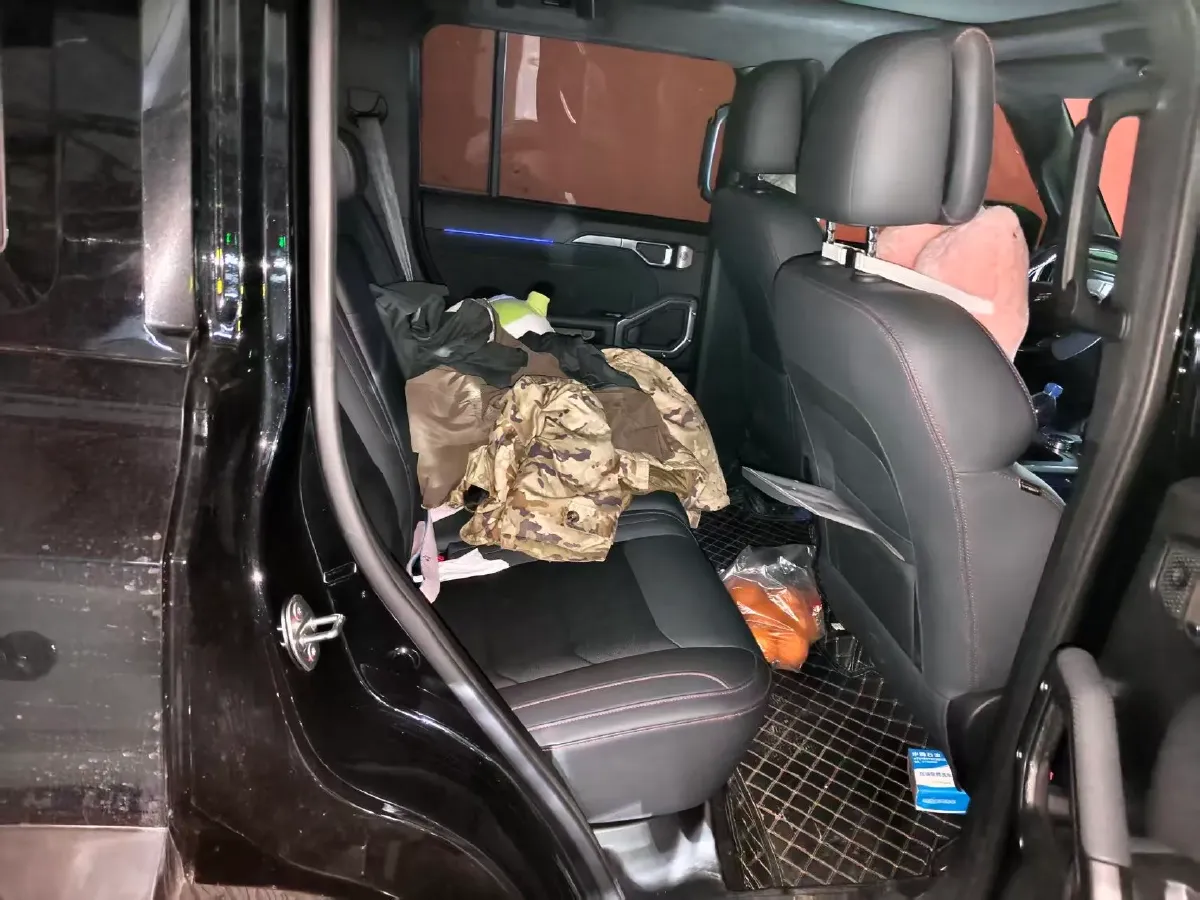 2023 Jetour Traveller 2.0T 254HP L4 7DCT,autocango,china used car exporter,china ev exporter,chinese used car exporter,chinese used ev exporter