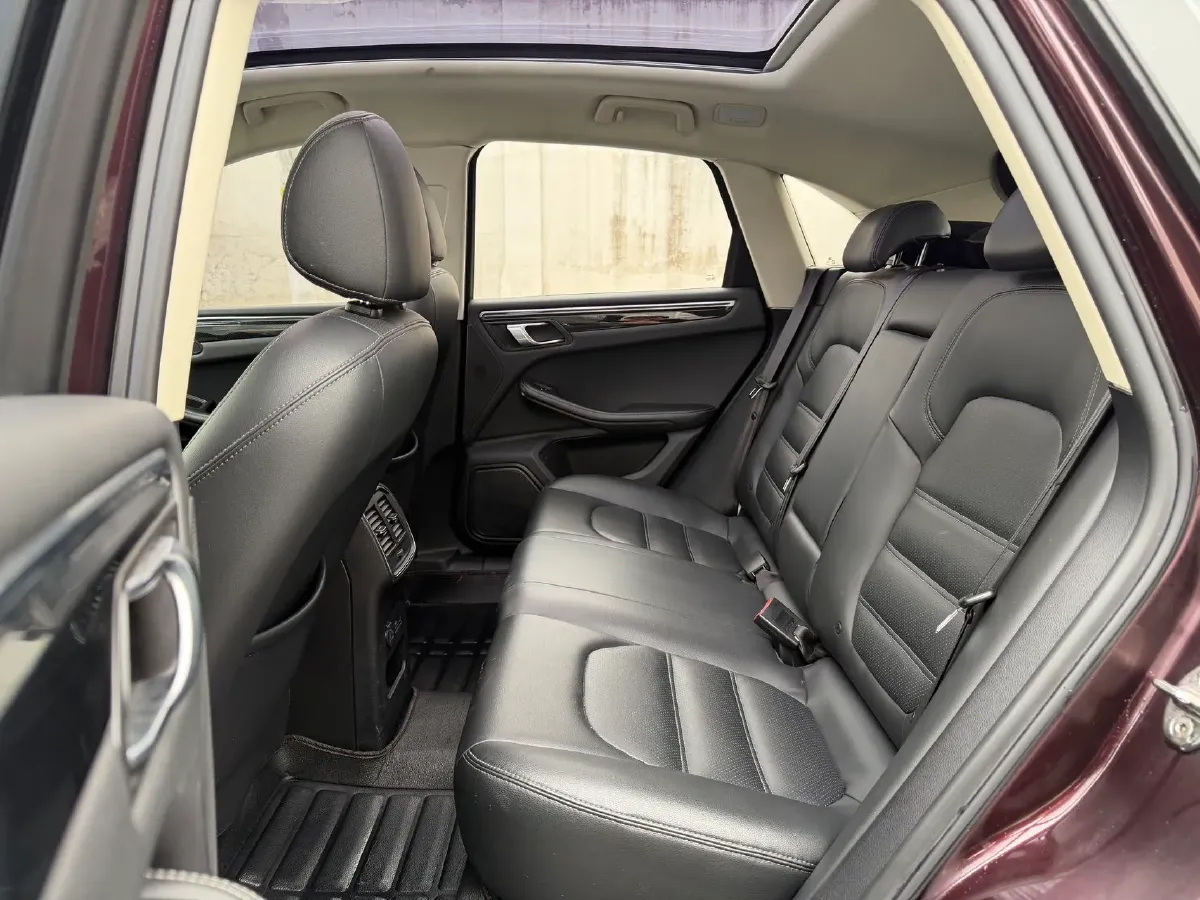 2017 Zotye SR9 2.0T 190HP L4 6DCT,autocango,china used car exporter,china ev exporter,chinese used car exporter,chinese used ev exporter