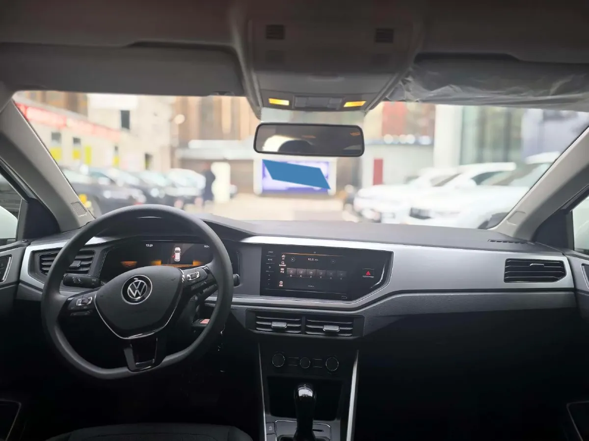 2023 Volkswagen Polo 1.5L 110HP L4 6AT,autocango,china used car exporter,china ev exporter,chinese used car exporter,chinese used ev exporter