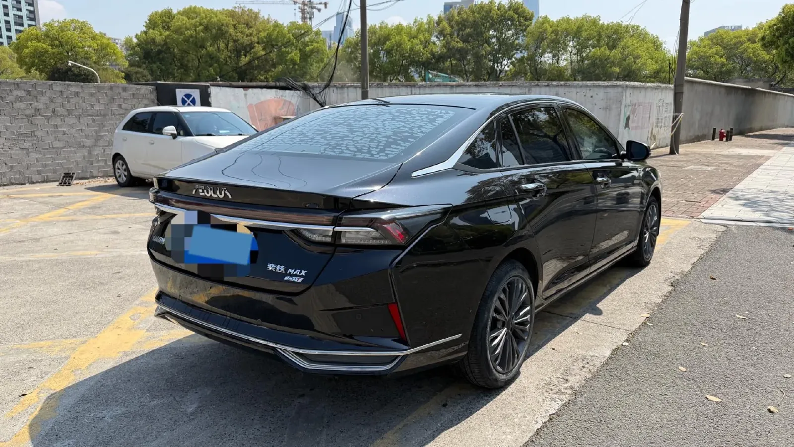 2021 DongFeng Aeolus YiXuan MAX 1.5T 190HP L4 7DCT,autocango,china used car exporter,china ev exporter,chinese used car exporter,chinese used ev exporter