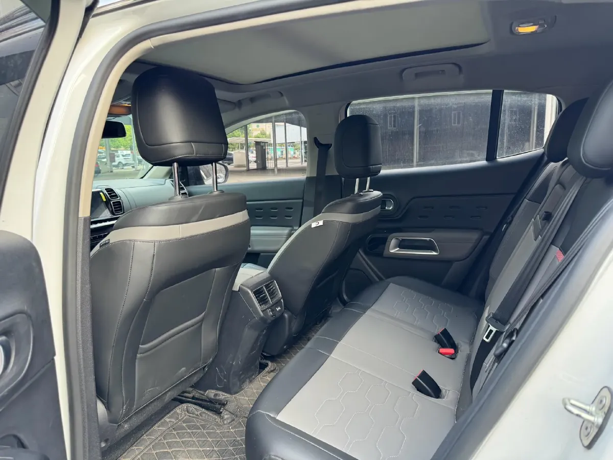 2020 Citroen C5 Aircross 1.6T 170HP L4 6AT,autocango,china used car exporter,china ev exporter,chinese used car exporter,chinese used ev exporter