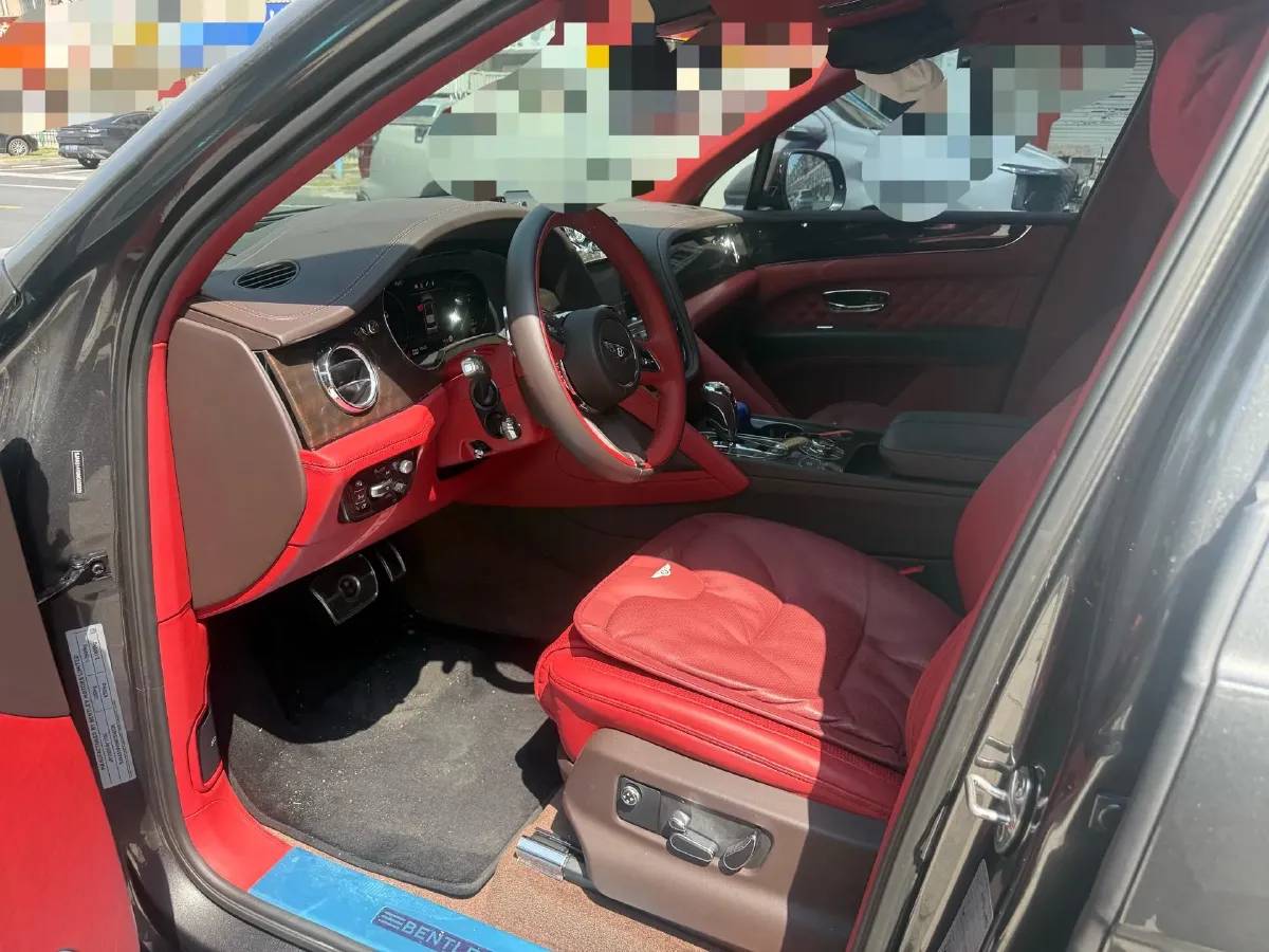 2022 Bentley Bentayga 4.0T 550HP V8 8AT,autocango,china used car exporter,china ev exporter,chinese used car exporter,chinese used ev exporter