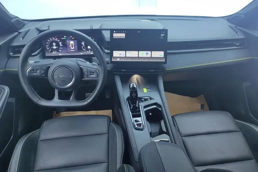 2023 MAXUS G50 1.5T 181HP L4 7DCT,autocango,china used car exporter,china ev exporter,chinese used car exporter,chinese used ev exporter