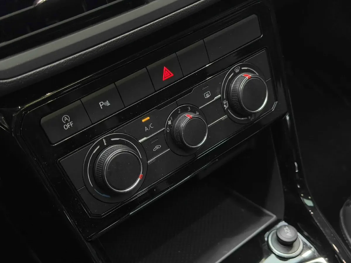 2021 Volkswagen Tacqua 1.4T 150HP L4 7DCT,autocango,china used car exporter,china ev exporter,chinese used car exporter,chinese used ev exporter