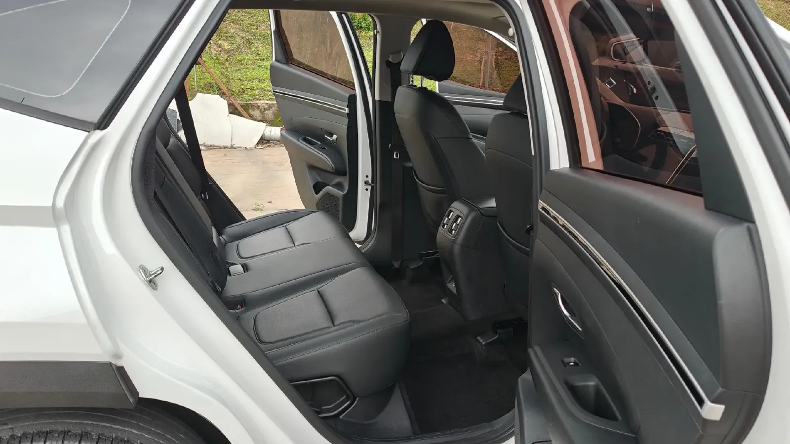 2021 Hyundai Tucson 1.5T 200HP L4 7DCT,autocango,china used car exporter,china ev exporter,chinese used car exporter,chinese used ev exporter