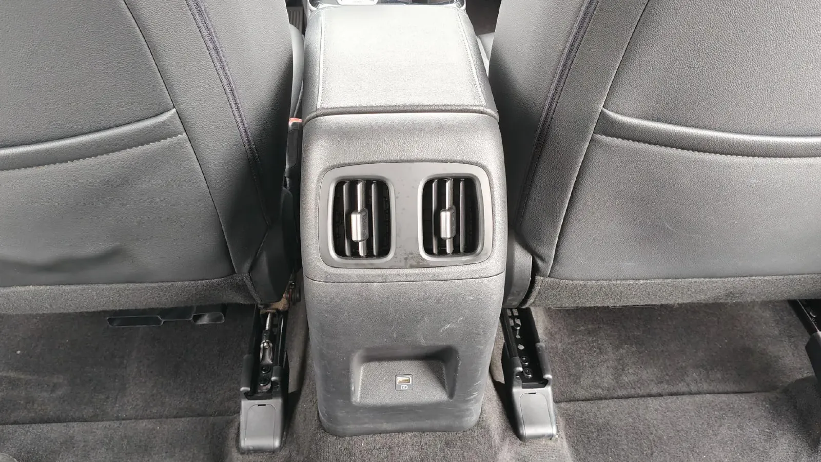 2021 Hyundai Tucson 1.5T 200HP L4 7DCT,autocango,china used car exporter,china ev exporter,chinese used car exporter,chinese used ev exporter